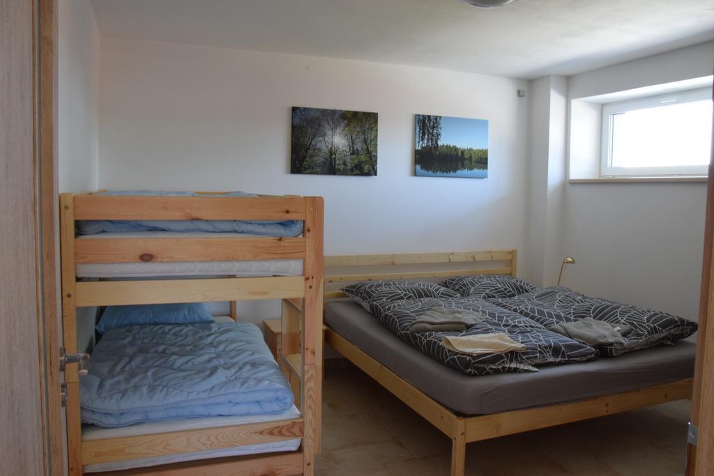 Penzion Na Samotach Apartment Jindřichŭv Hradec Exterior foto